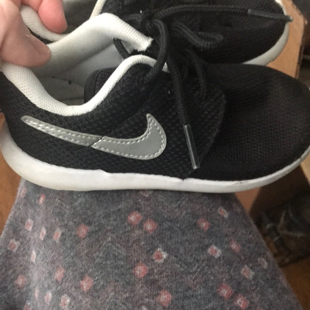 Kids Nike size 8 boys or girls